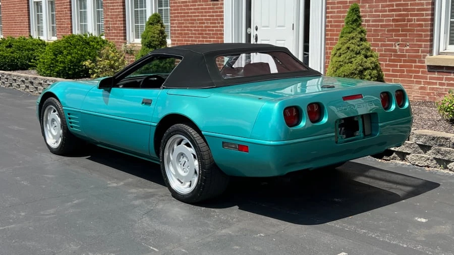 1991 Chevrolet Corvette C4 - Image 6 of 11
