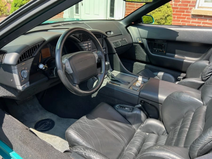 1991 Chevrolet Corvette C4 - Image 8 of 11
