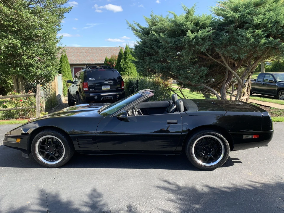 1991 Chevrolet Corvette C4 - Image 13 of 31