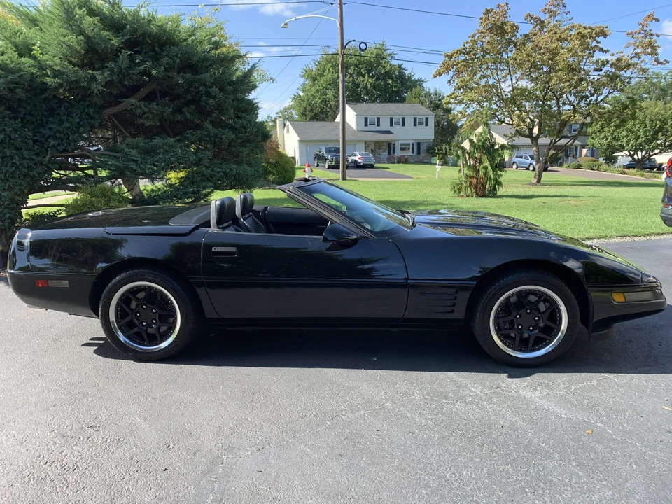 1991 Chevrolet Corvette C4 - Image 24 of 31