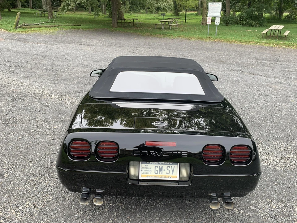 1991 Chevrolet Corvette C4 - Image 18 of 31