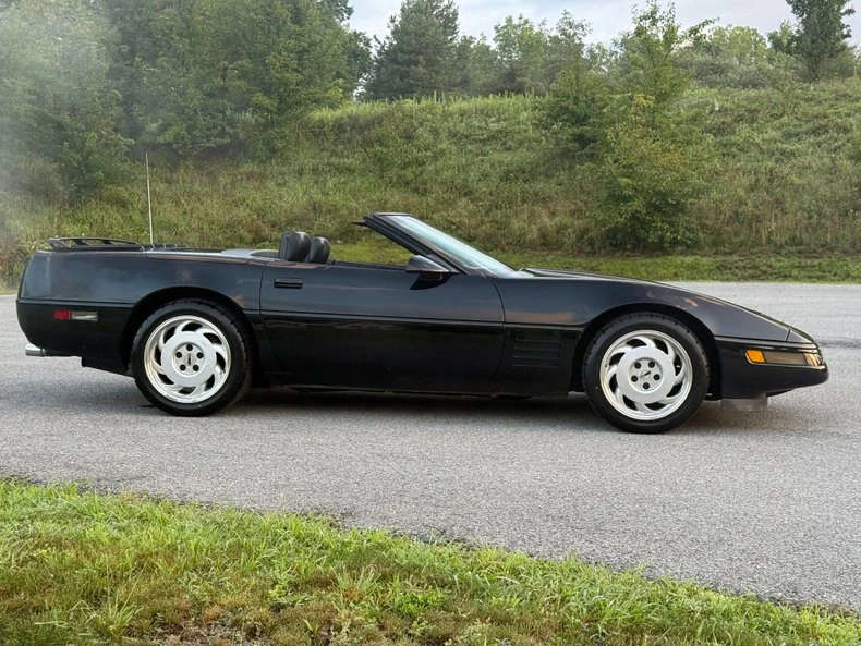 1991 Chevrolet Corvette C4 - Image 13 of 31