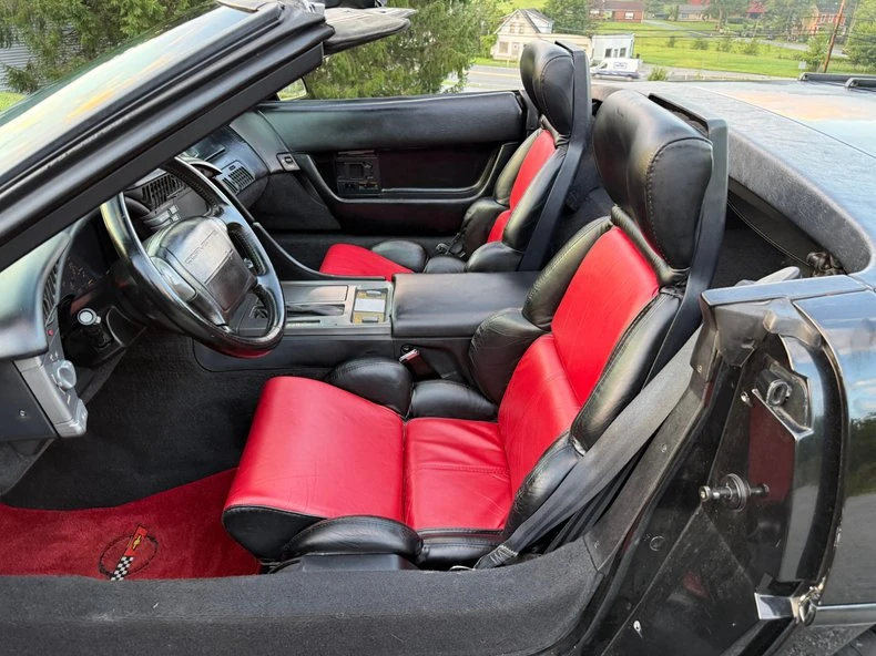 1991 Chevrolet Corvette C4 - Image 20 of 31