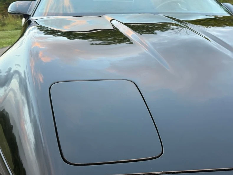 1991 Chevrolet Corvette C4 - Image 25 of 31