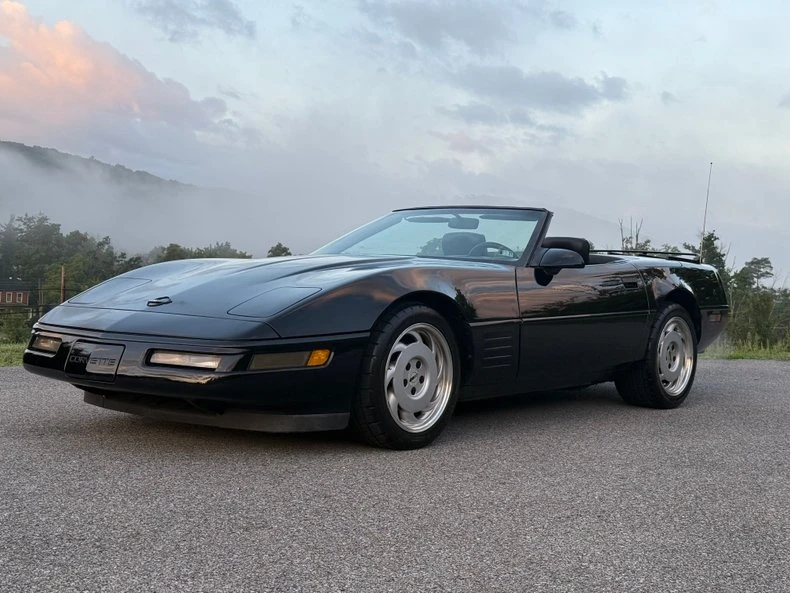1991 Chevrolet Corvette C4 - Image 10 of 31