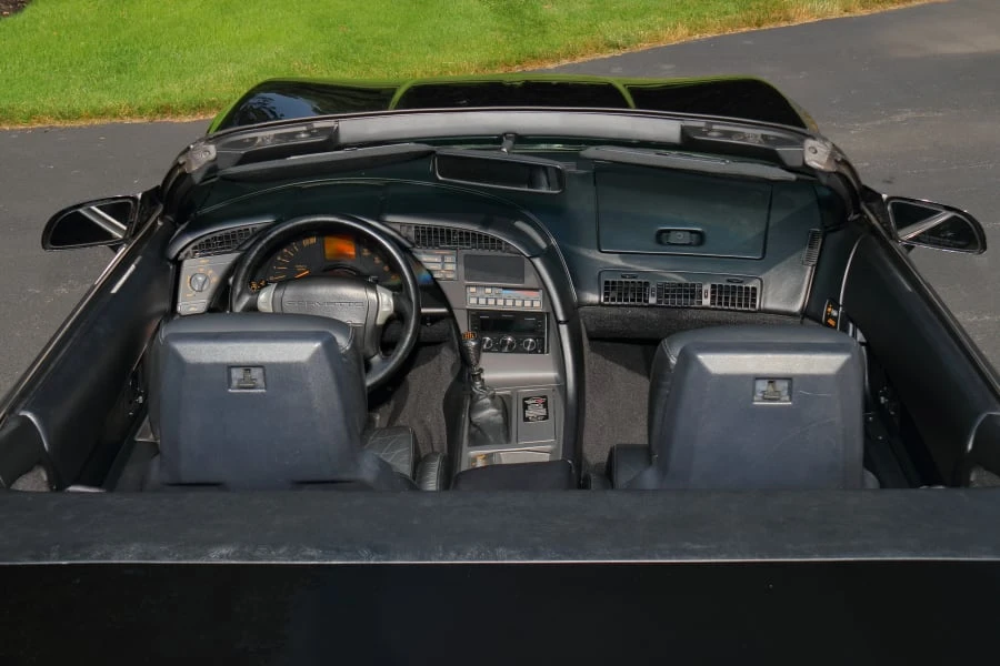 1991 Chevrolet Corvette C4 - Image 25 of 31