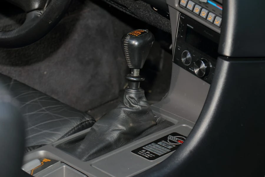 1991 Chevrolet Corvette C4 - Image 26 of 31