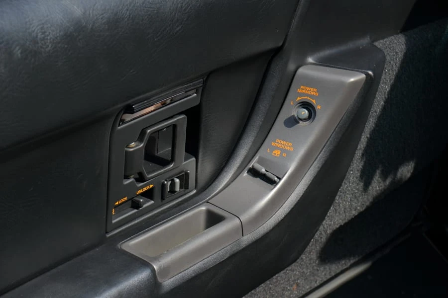 1991 Chevrolet Corvette C4 - Image 21 of 31