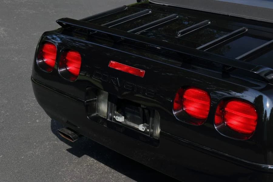 1991 Chevrolet Corvette C4 - Image 16 of 31