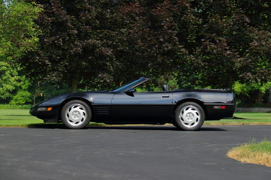 1991 Chevrolet Corvette C4 - Image 2 of 31