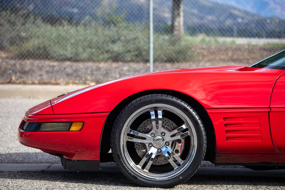1991 Chevrolet Corvette C4 - Image 30 of 31