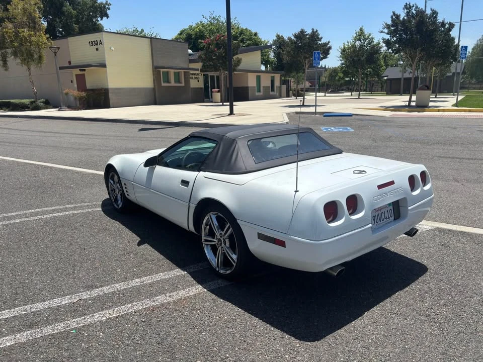 1991 Chevrolet Corvette C4 - Image 3 of 5
