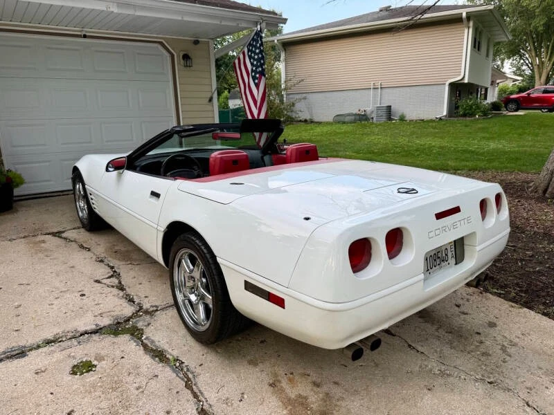 1991 Chevrolet Corvette C4 - Image 18 of 26