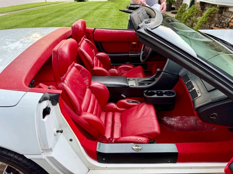 1991 Chevrolet Corvette C4 - Image 22 of 26