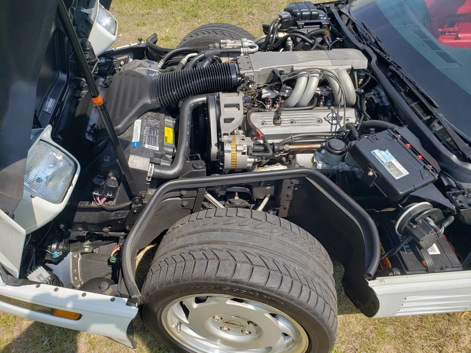 1991 Chevrolet Corvette C4 - Image 21 of 24