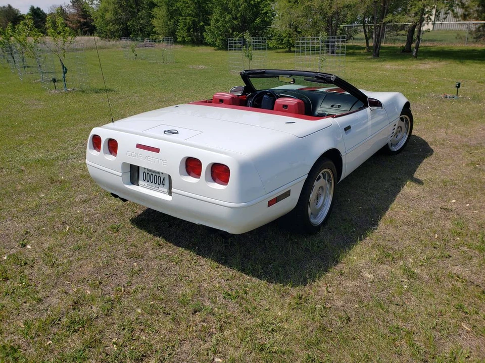 1991 Chevrolet Corvette C4 - Image 6 of 24