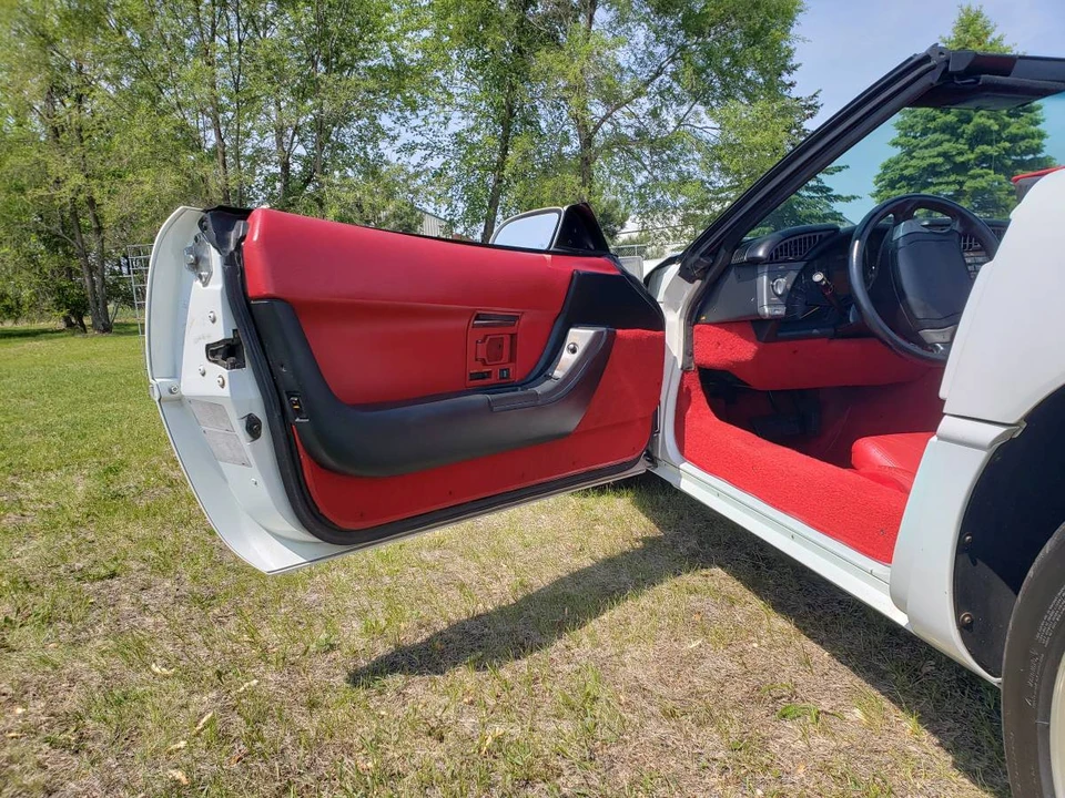 1991 Chevrolet Corvette C4 - Image 18 of 24