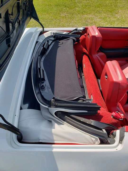 1991 Chevrolet Corvette C4 - Image 16 of 24