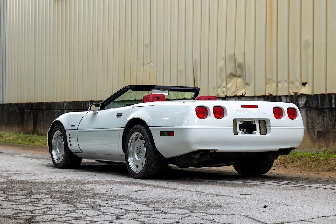 1991 Chevrolet Corvette C4 - Image 8 of 31