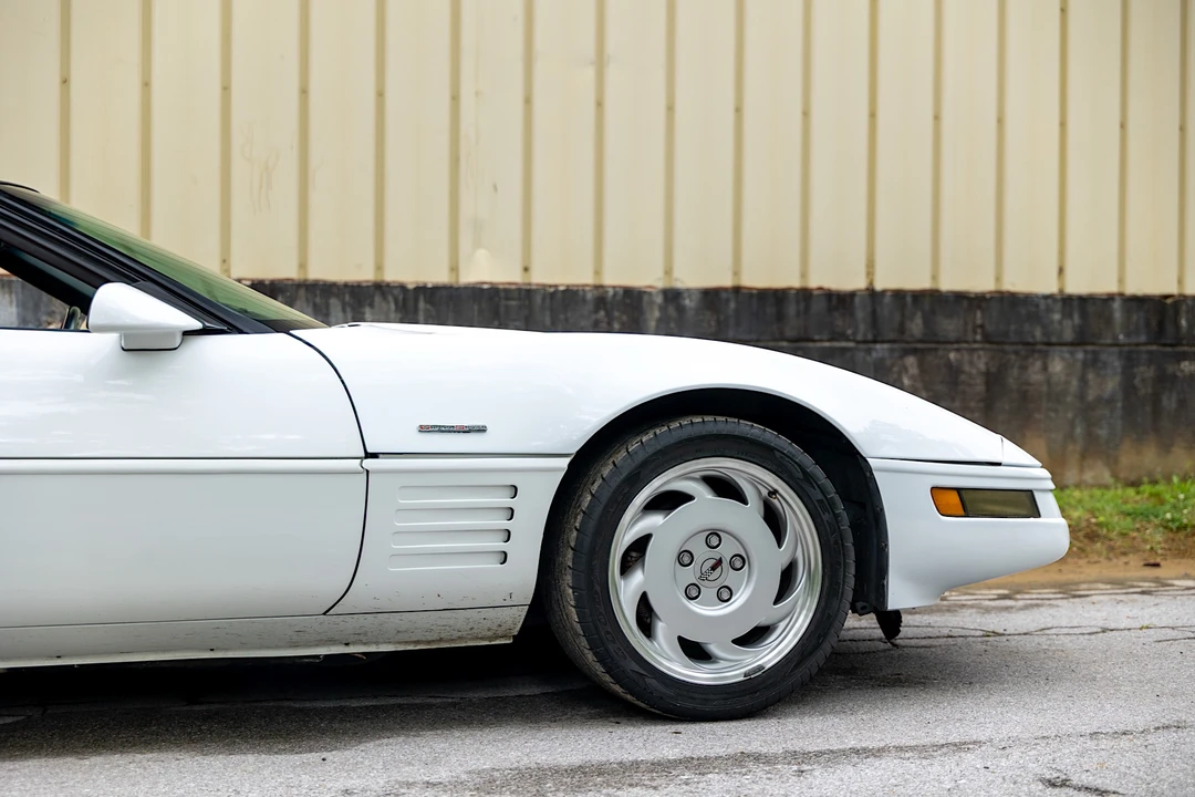 1991 Chevrolet Corvette C4 - Image 21 of 31