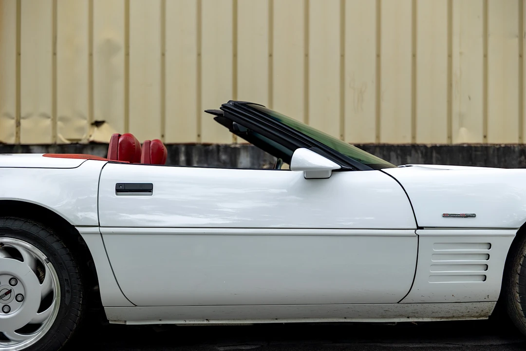 1991 Chevrolet Corvette C4 - Image 22 of 31