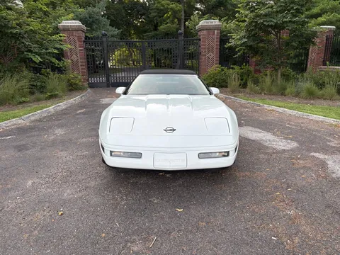 1991 Chevrolet Corvette C4 - Image 4 of 17
