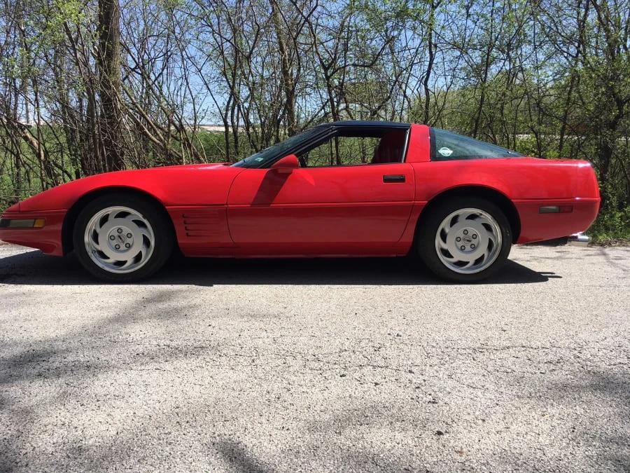 1991 Chevrolet Corvette C4 - Image 2 of 9
