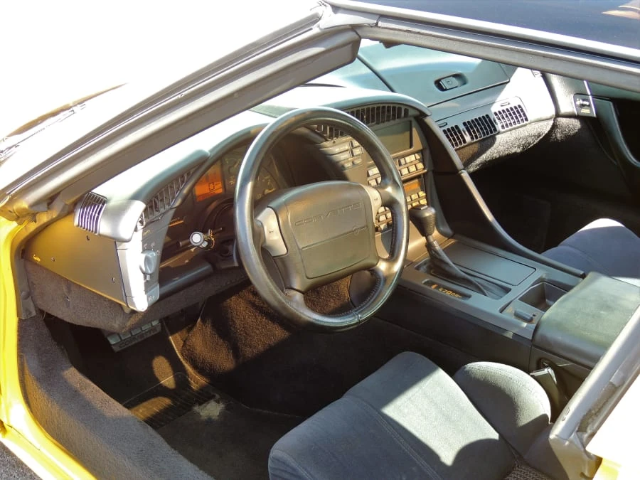 1991 Chevrolet Corvette C4 - Image 4 of 12