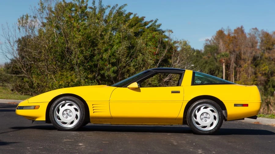1991 Chevrolet Corvette C4 - Image 2 of 12