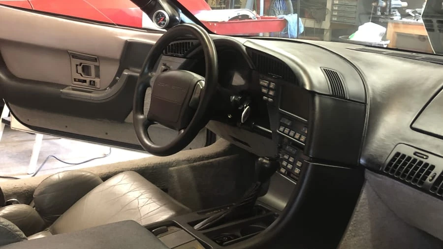 1991 Chevrolet Corvette C4 - Image 6 of 8