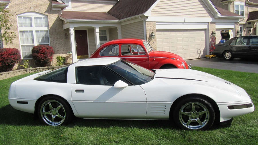 1991 Chevrolet Corvette C4 - Image 2 of 12