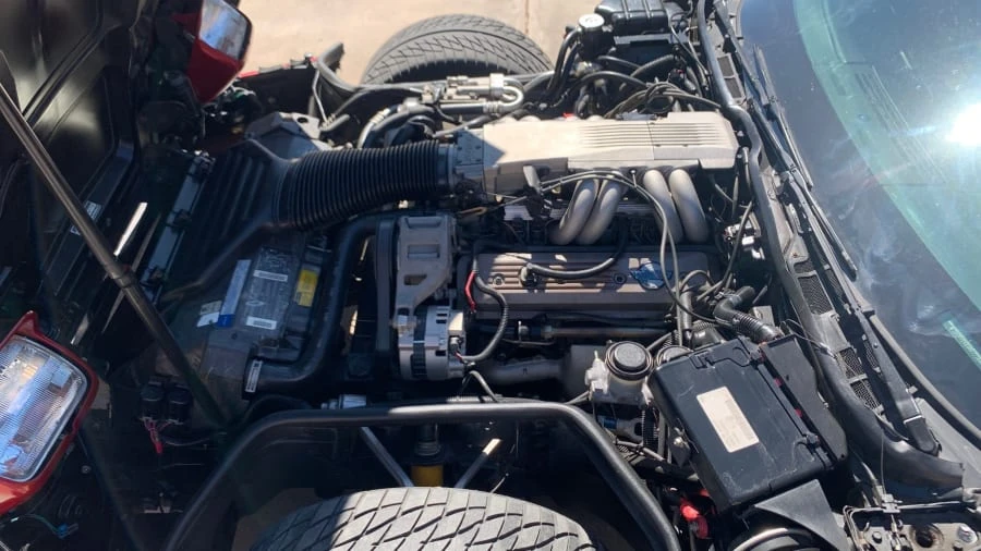 1991 Chevrolet Corvette C4 - Image 6 of 9