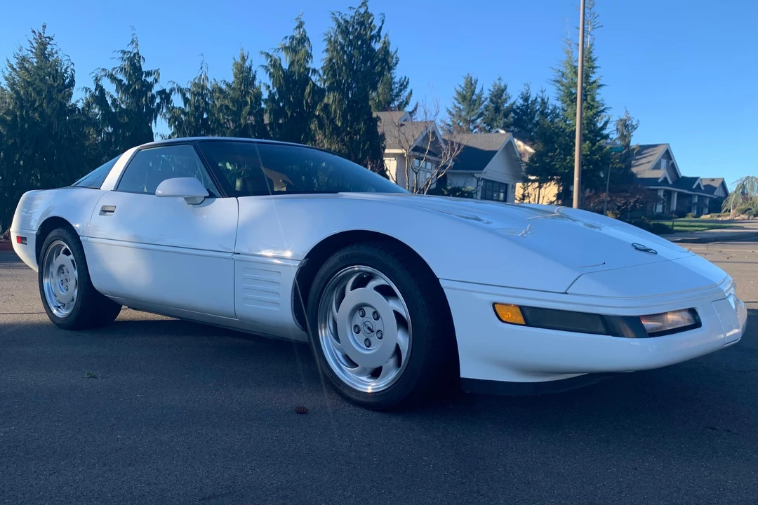 1991 Chevrolet Corvette C4 - Image 13 of 31