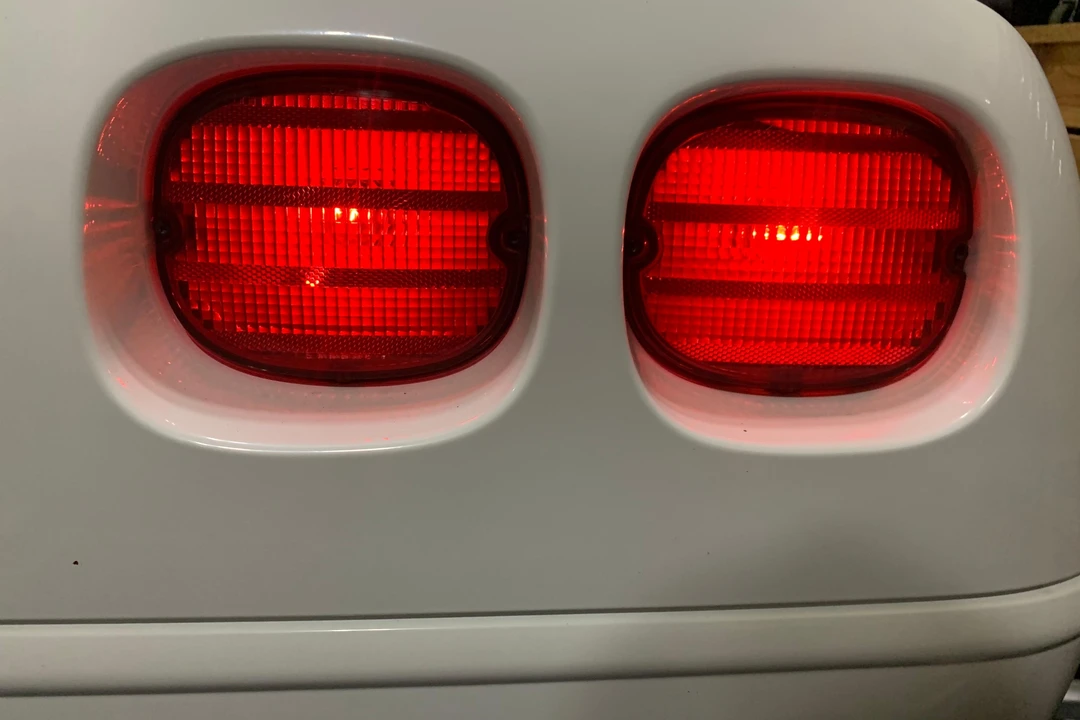 1991 Chevrolet Corvette C4 - Image 24 of 31
