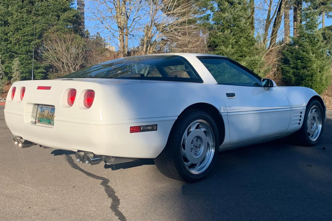 1991 Chevrolet Corvette C4 - Image 11 of 31