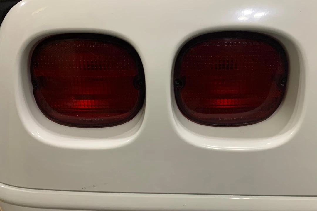 1991 Chevrolet Corvette C4 - Image 21 of 31