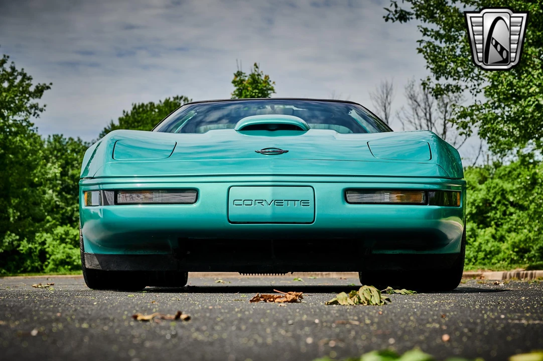 1991 Chevrolet Corvette C4 - Image 10 of 31