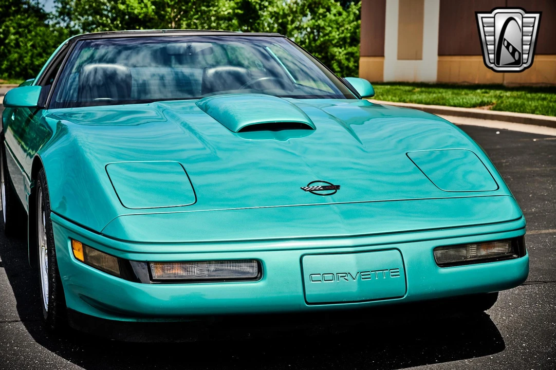 1991 Chevrolet Corvette C4 - Image 28 of 31
