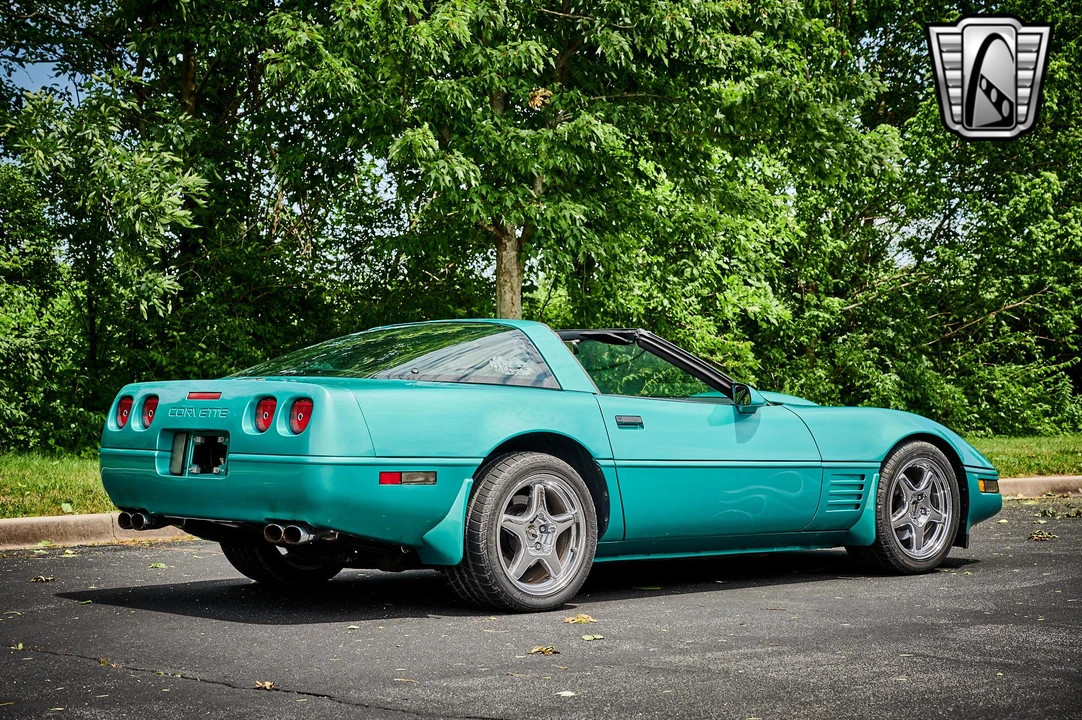 1991 Chevrolet Corvette C4 - Image 21 of 31