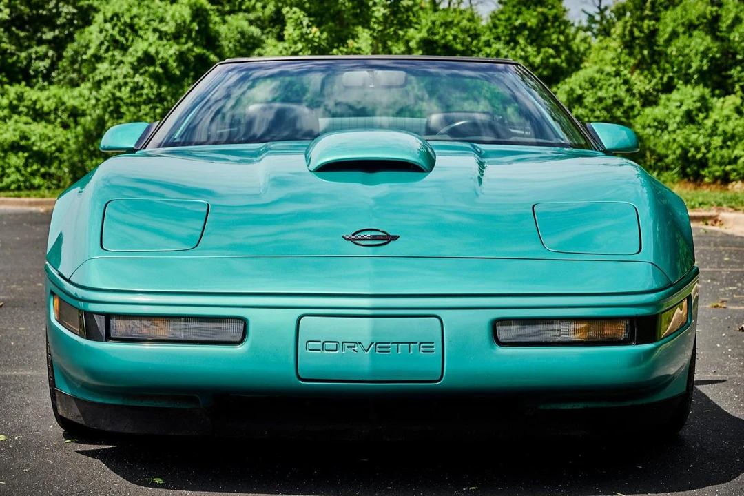 1991 Chevrolet Corvette C4 - Image 2 of 31