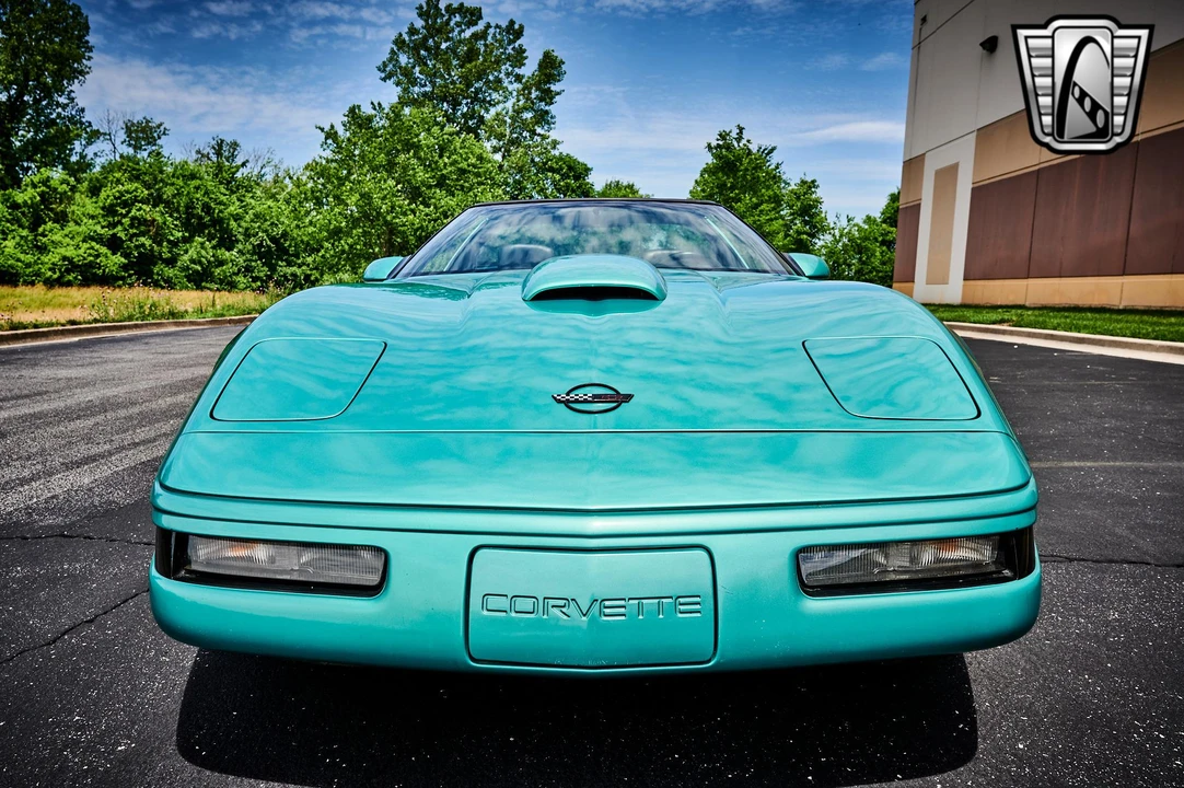 1991 Chevrolet Corvette C4 - Image 8 of 31