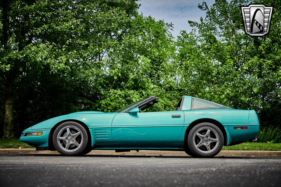 1991 Chevrolet Corvette C4 - Image 15 of 31