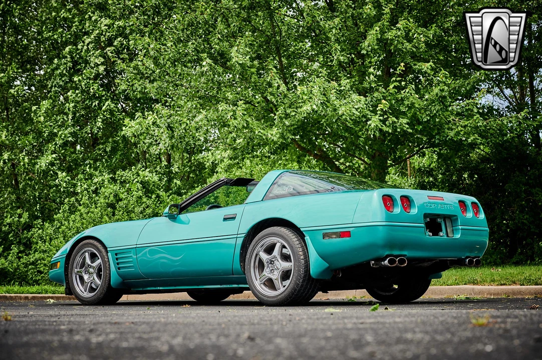1991 Chevrolet Corvette C4 - Image 17 of 31
