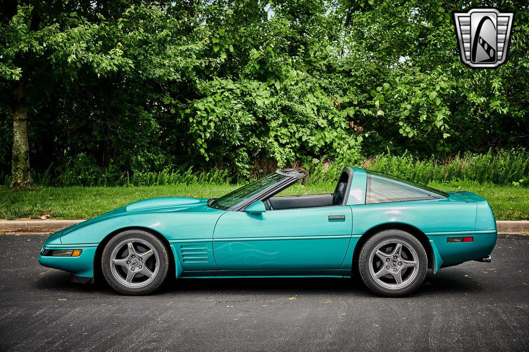 1991 Chevrolet Corvette C4 - Image 13 of 31
