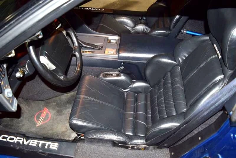 1991 Chevrolet Corvette C4 - Image 18 of 30