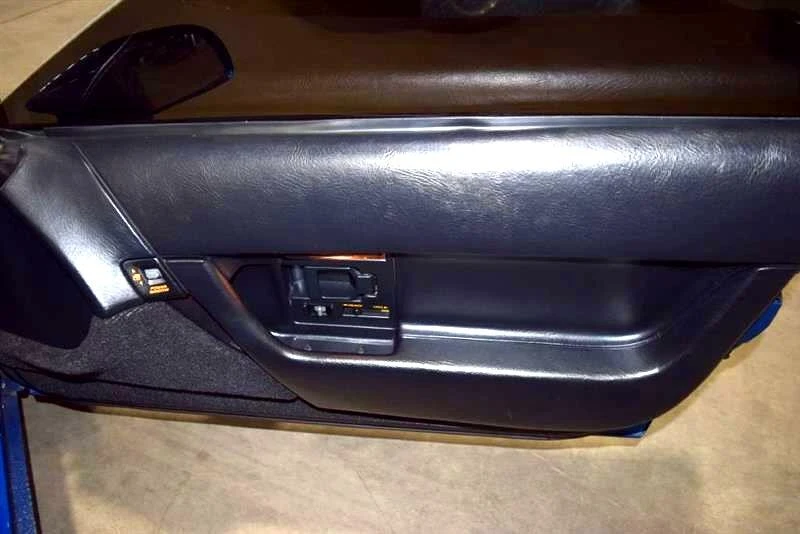 1991 Chevrolet Corvette C4 - Image 16 of 30