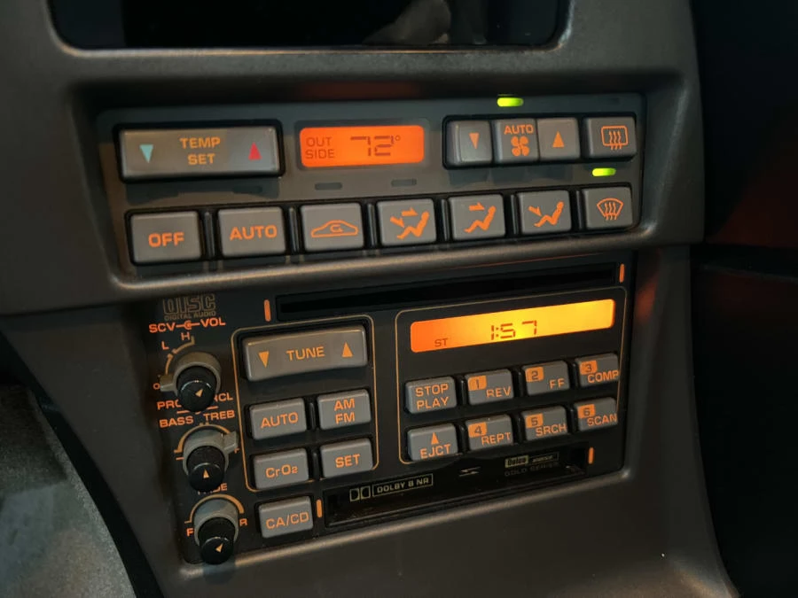1991 Chevrolet Corvette C4 - Image 24 of 31