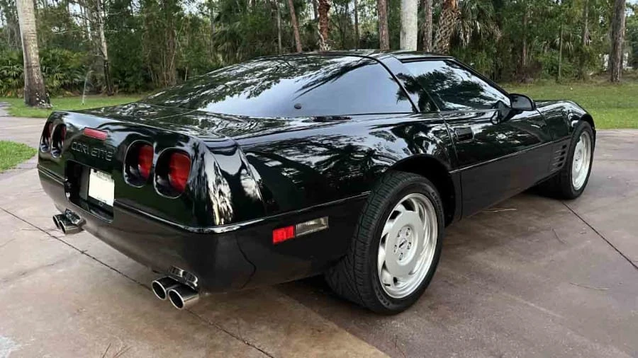 1991 Chevrolet Corvette C4 - Image 3 of 31