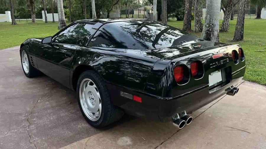 1991 Chevrolet Corvette C4 - Image 12 of 31