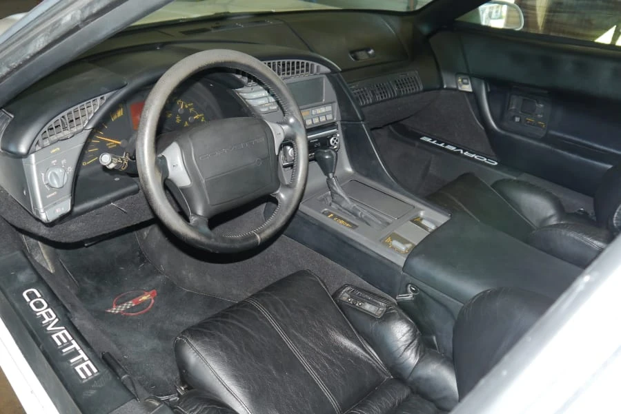 1991 Chevrolet Corvette C4 - Image 18 of 26